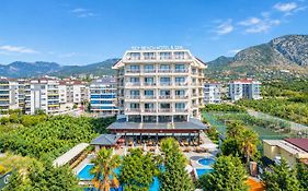 Sey Beach Hotel & Spa